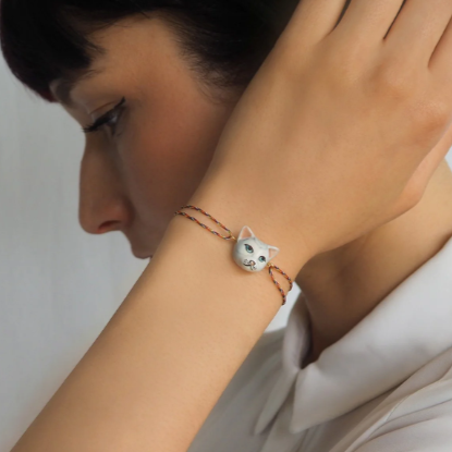 Nach Grey Cat Multicolor Charm Bracelet