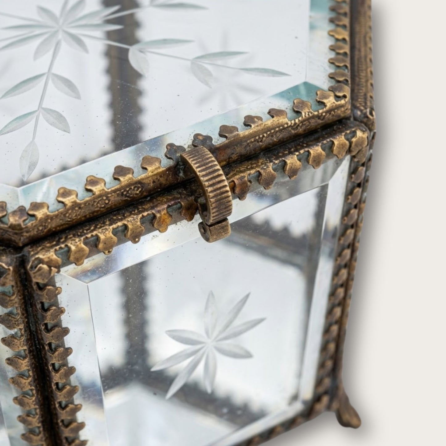 French Victorian Style Etched Clear Trinket Box