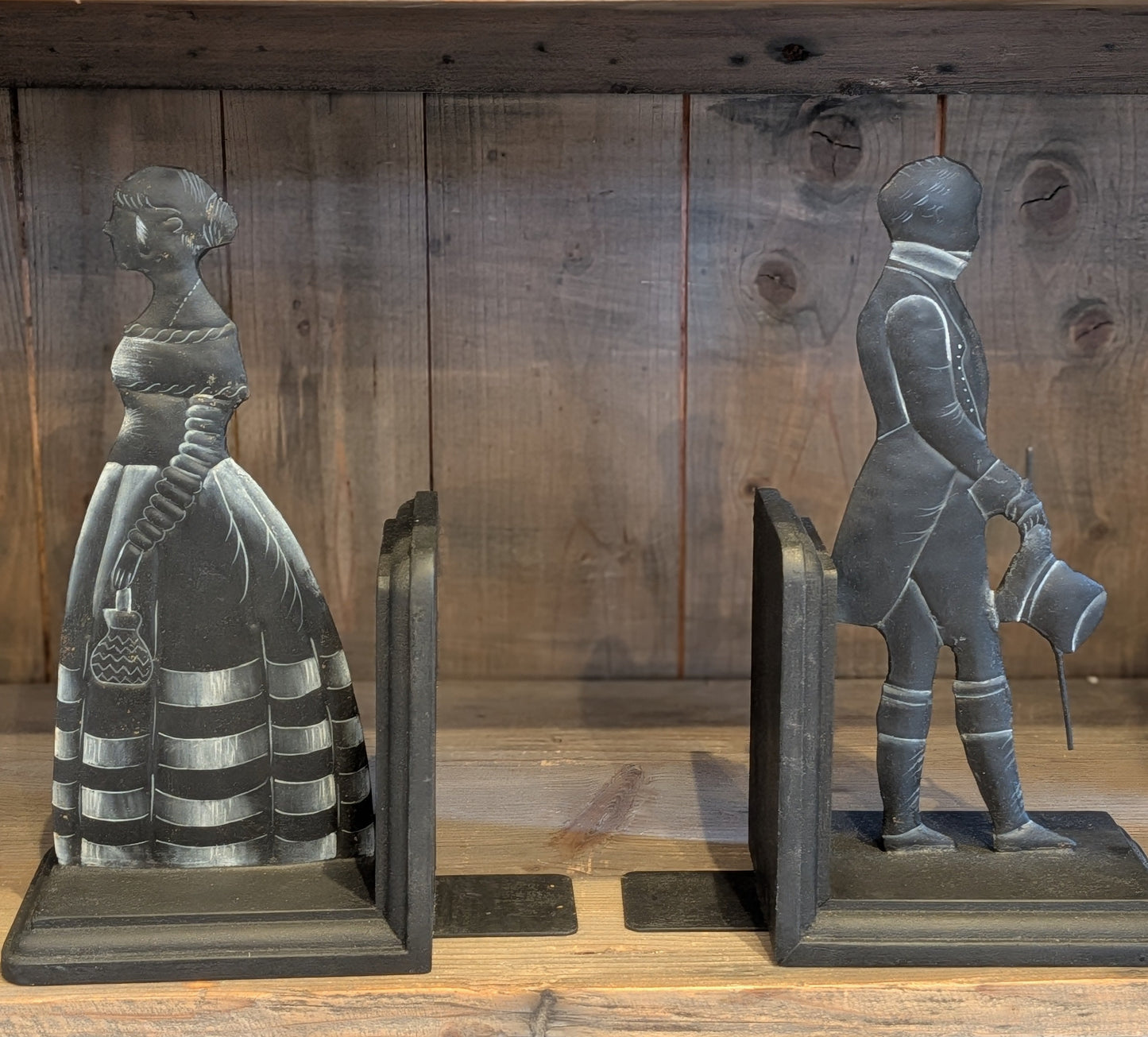 Elegant Couple Silhouette Bookends