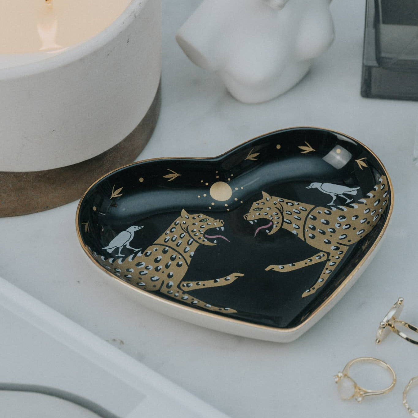 close up of the trinket dish