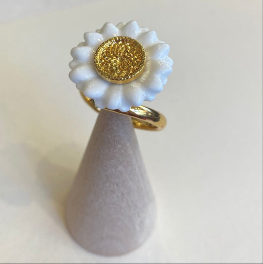 Nach Handmade, Adjustable Daisy Ring