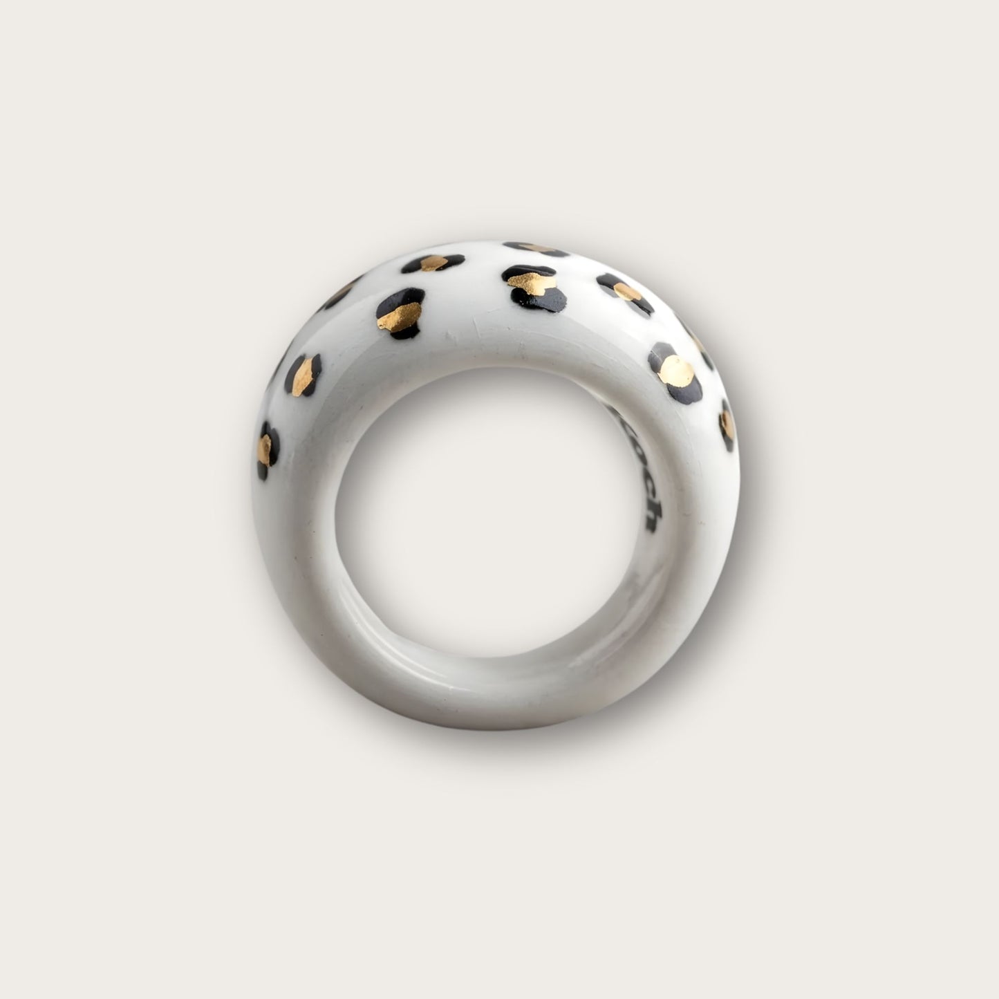 Nach White Leopard Print Porcelain Ring