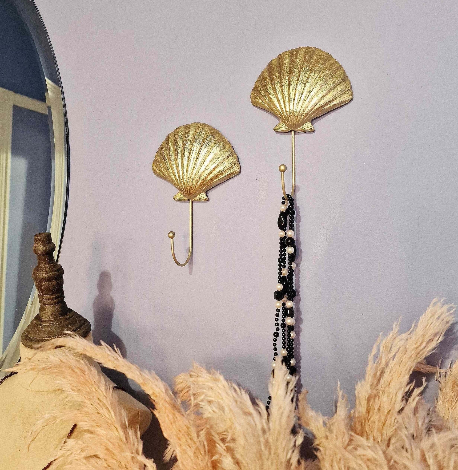 Gold Scalloped Sea Shell Hook image 0