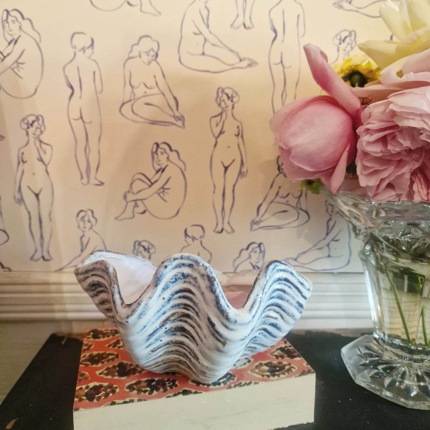 Ceramic Clam Shell Bowl image 3
